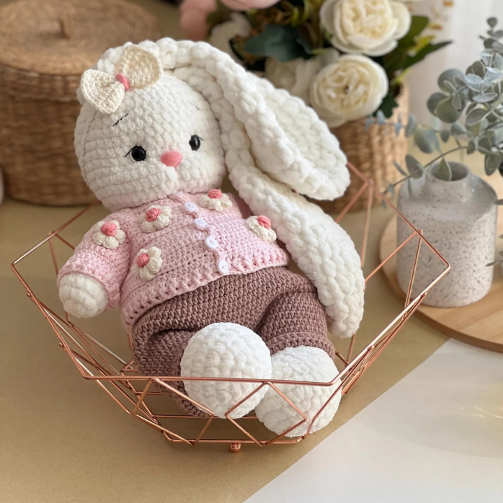 Crochet Bunny Bella + Outfit โ 2 Patterns in 1