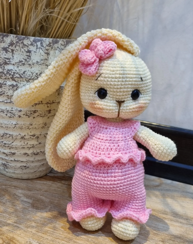 🐰 Lulu the Bunny
