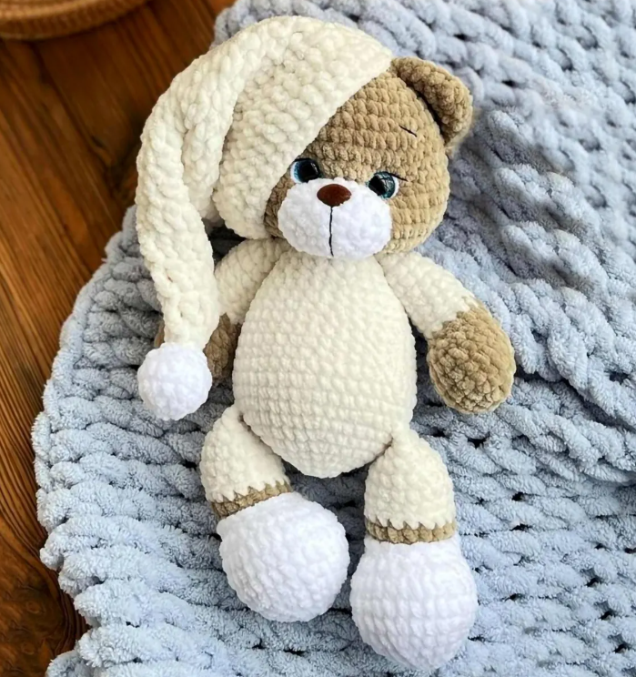 🌙 Sleepytime Teddy Bear
