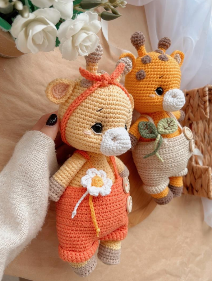 🦒 Lila & Enzo the Giraffes