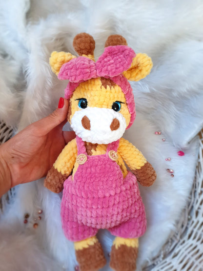 🦒 Toffee the Giraffe Crochet Pattern PDF